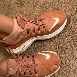 NIKE rose gold tennis’